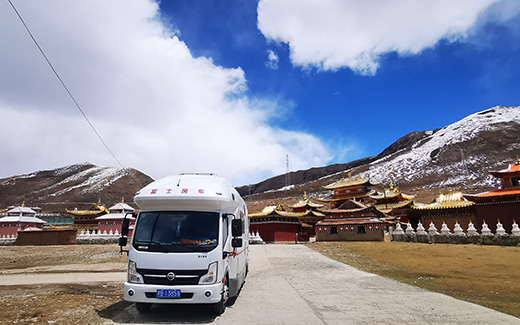 A型拖挂房车